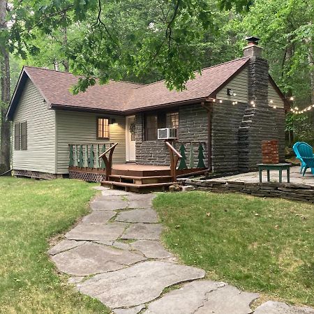 Peaceful Seasonal Wooded Cottage Close To Everything Tafton Bagian luar foto