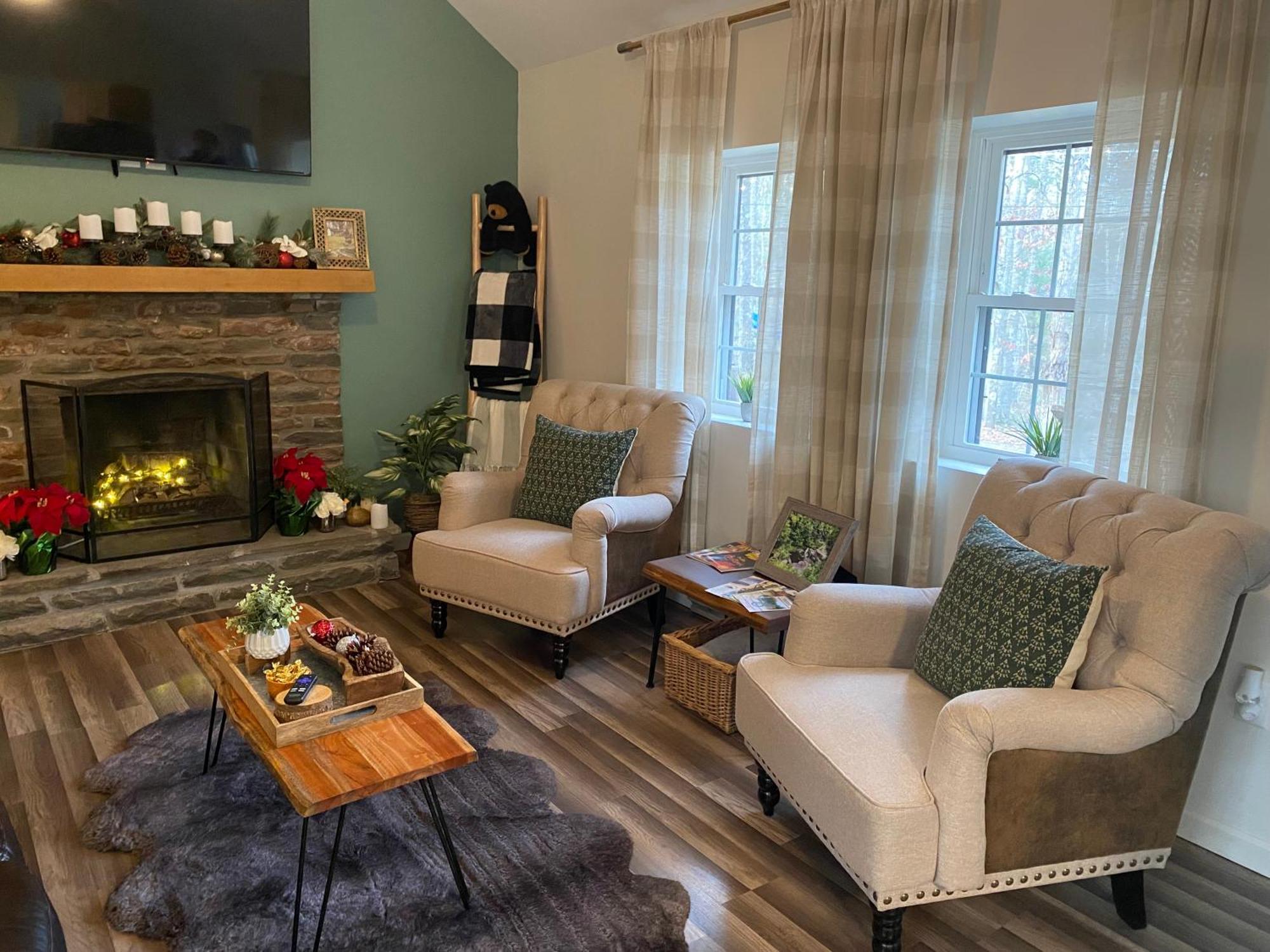 Peaceful Seasonal Wooded Cottage Close To Everything Tafton Bagian luar foto