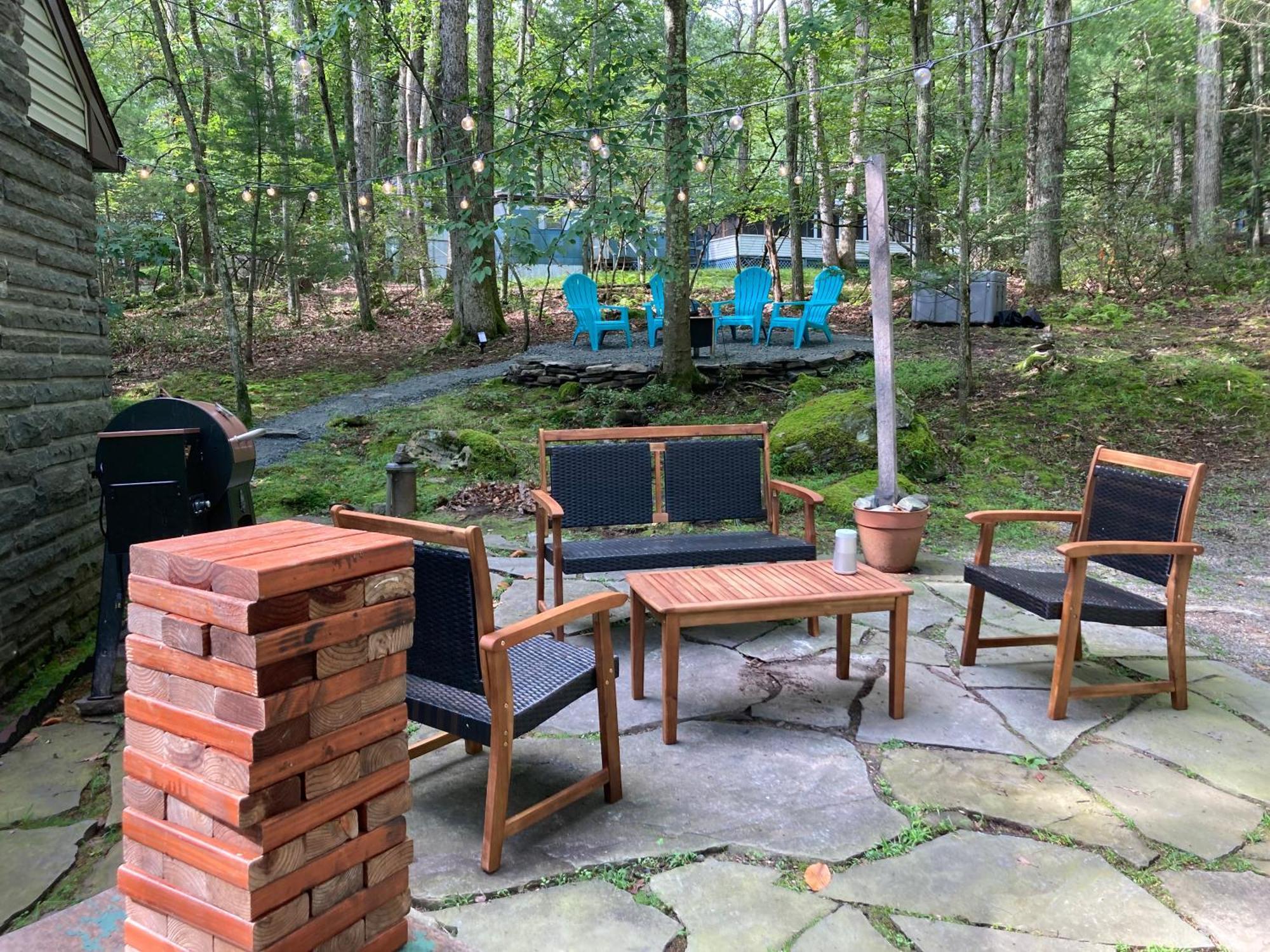 Peaceful Seasonal Wooded Cottage Close To Everything Tafton Bagian luar foto